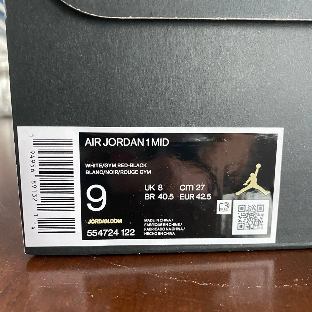 Nike Air Jordan 1’s Size 9 - Picture 5 of 6
